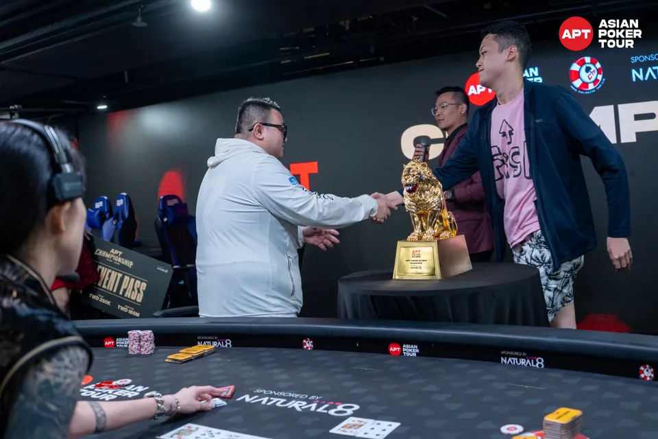 APT Taipei Main EventにてAkira Takasugiさんが優勝!賞金約9,000万円獲得